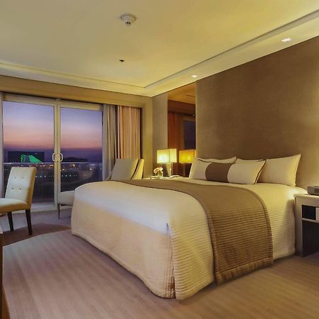 Midas Hotel And Casino Pasay Ngoại thất bức ảnh