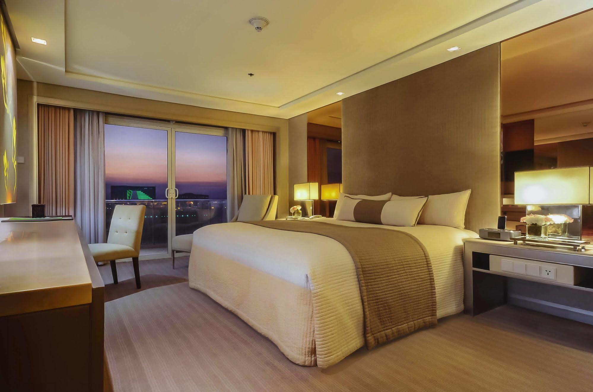 Midas Hotel And Casino Pasay Ngoại thất bức ảnh