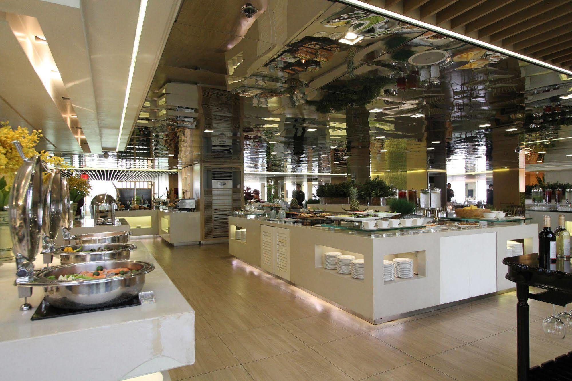 Midas Hotel And Casino Pasay Ngoại thất bức ảnh